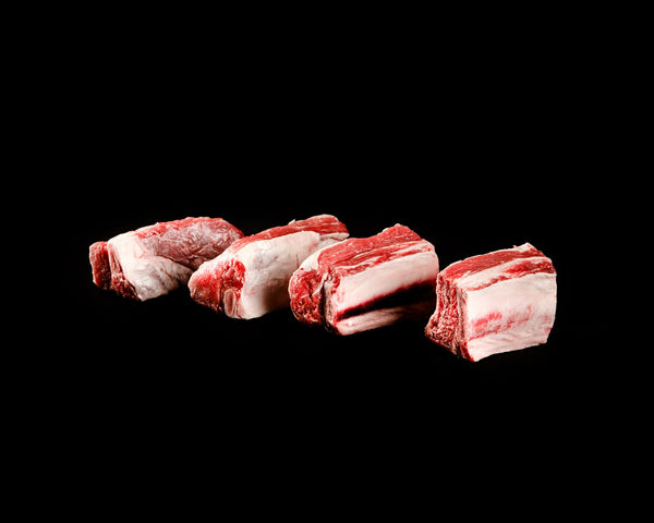 Costilla de ternera de caserío en tira, corte fresco para horno o brasa